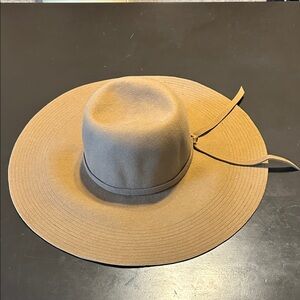 Stylish Tan Wide-Brim Hat